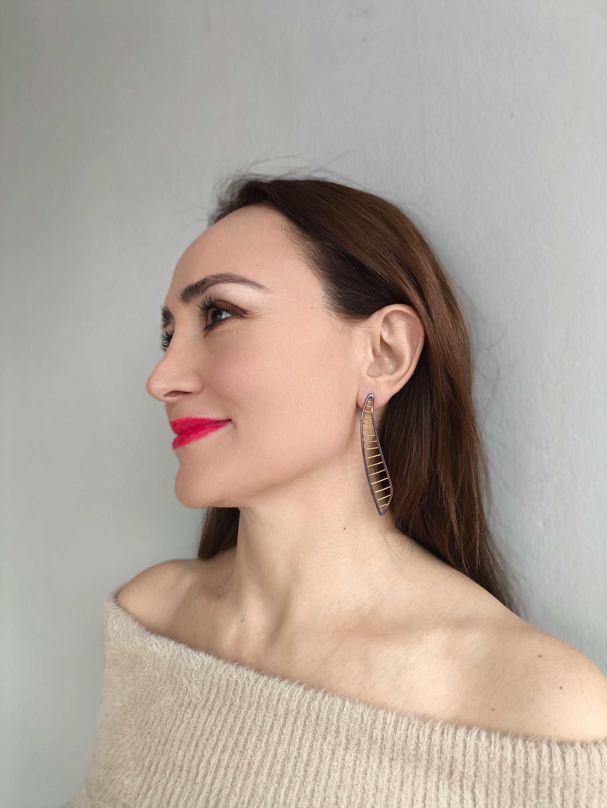 gümüş benzersiz küpe takımı - DNA ilhamlı tasarım