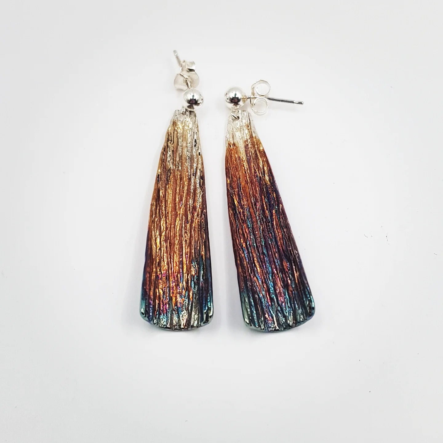 Su İzi | Büyük Boy| Gökkuşağı, Gümüş ve Altın Dokunuşlu | Doğadan İlham Alan Tasarım Küpe