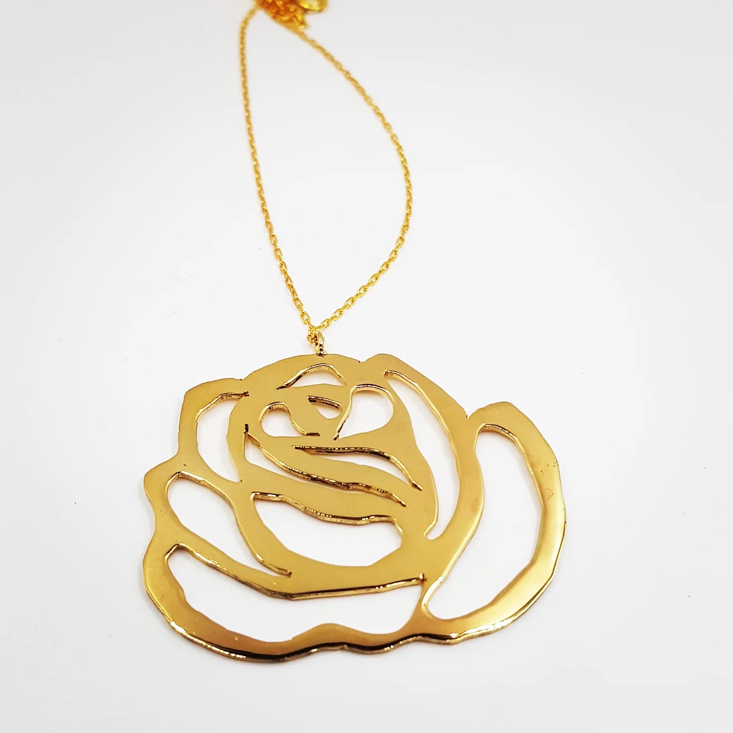 gül desen kolye – 22k altın kaplama yüksek frekanslı takı