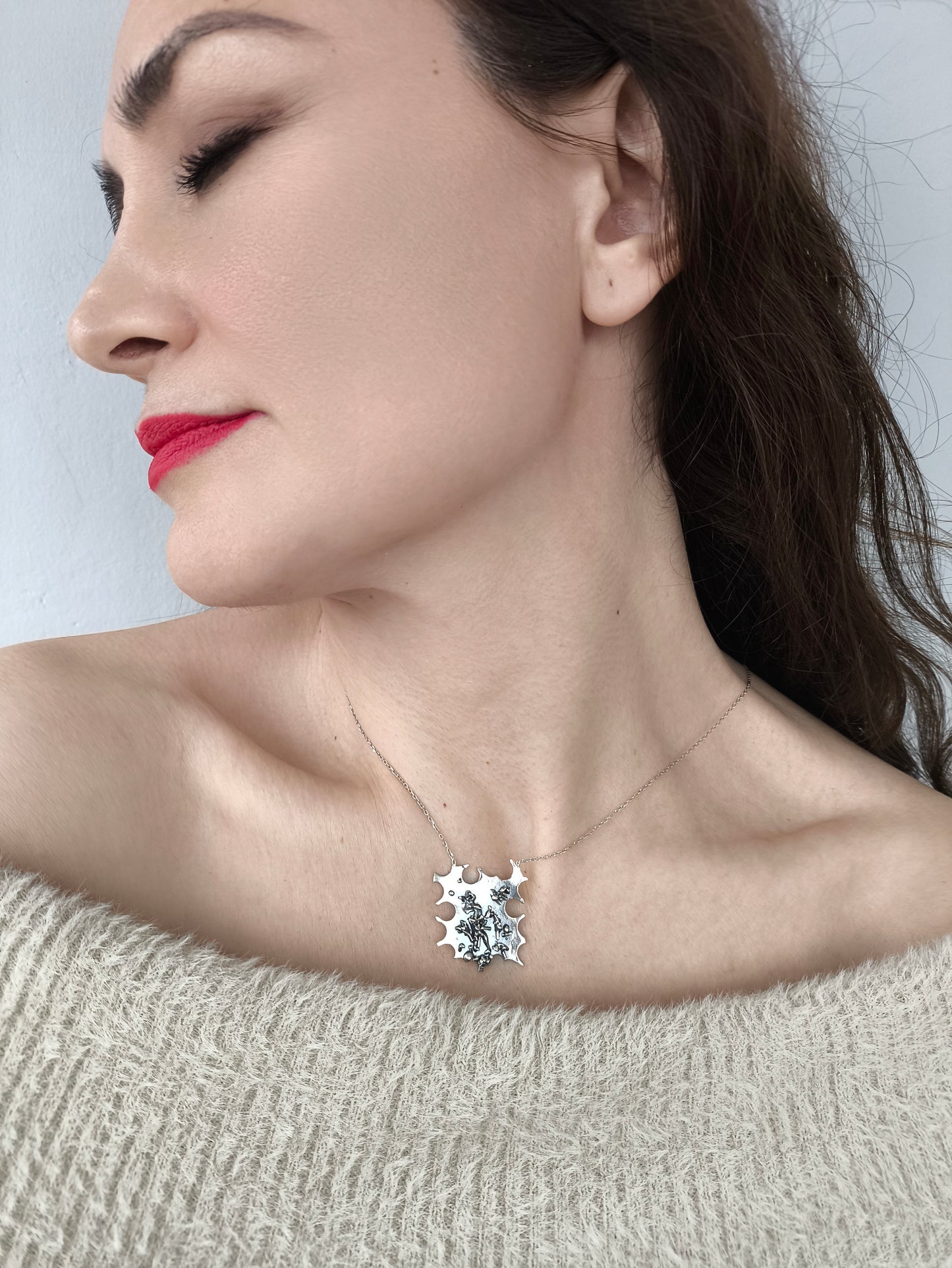 insan halleri kolye – 925 ayar gümüş, pozisyon figürlü ve puzzle formlu anlamlı tasarım