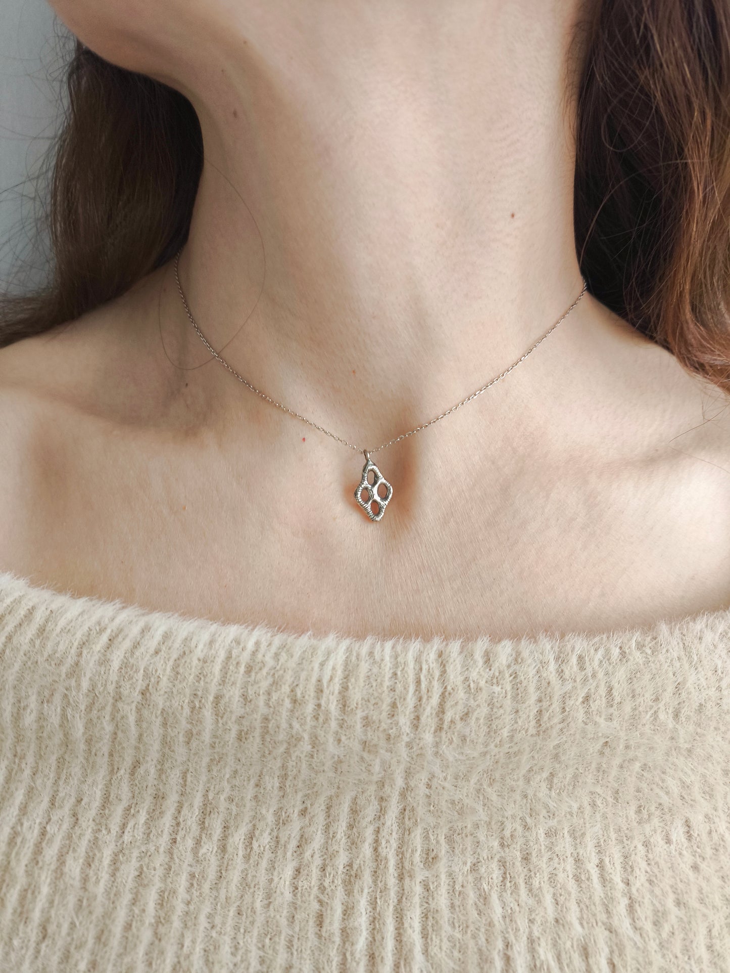 cami cam desen kolye – yeni cami pencere desenli 925 ayar gümüş mimari takı