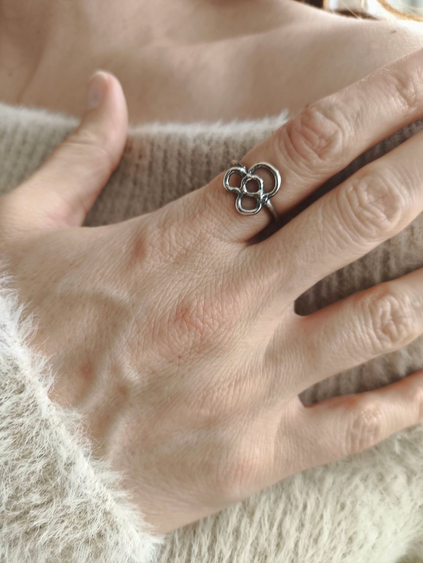 3 Yapraklı Ajurlu Çiçek Yüzük II