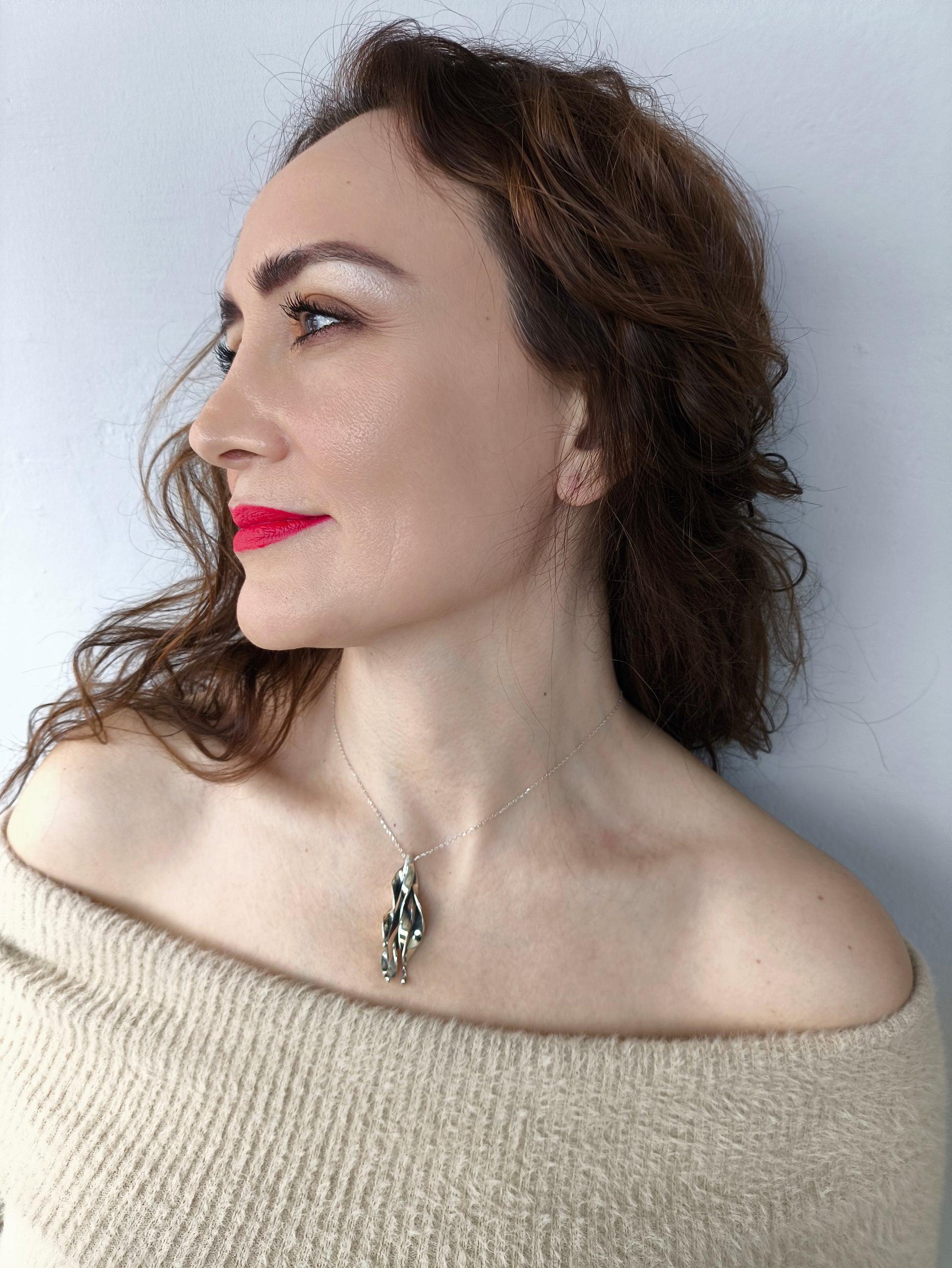 pembe kaktüs yaprak kolye – doğadan esinlenen 925 ayar gümüş zarif takı