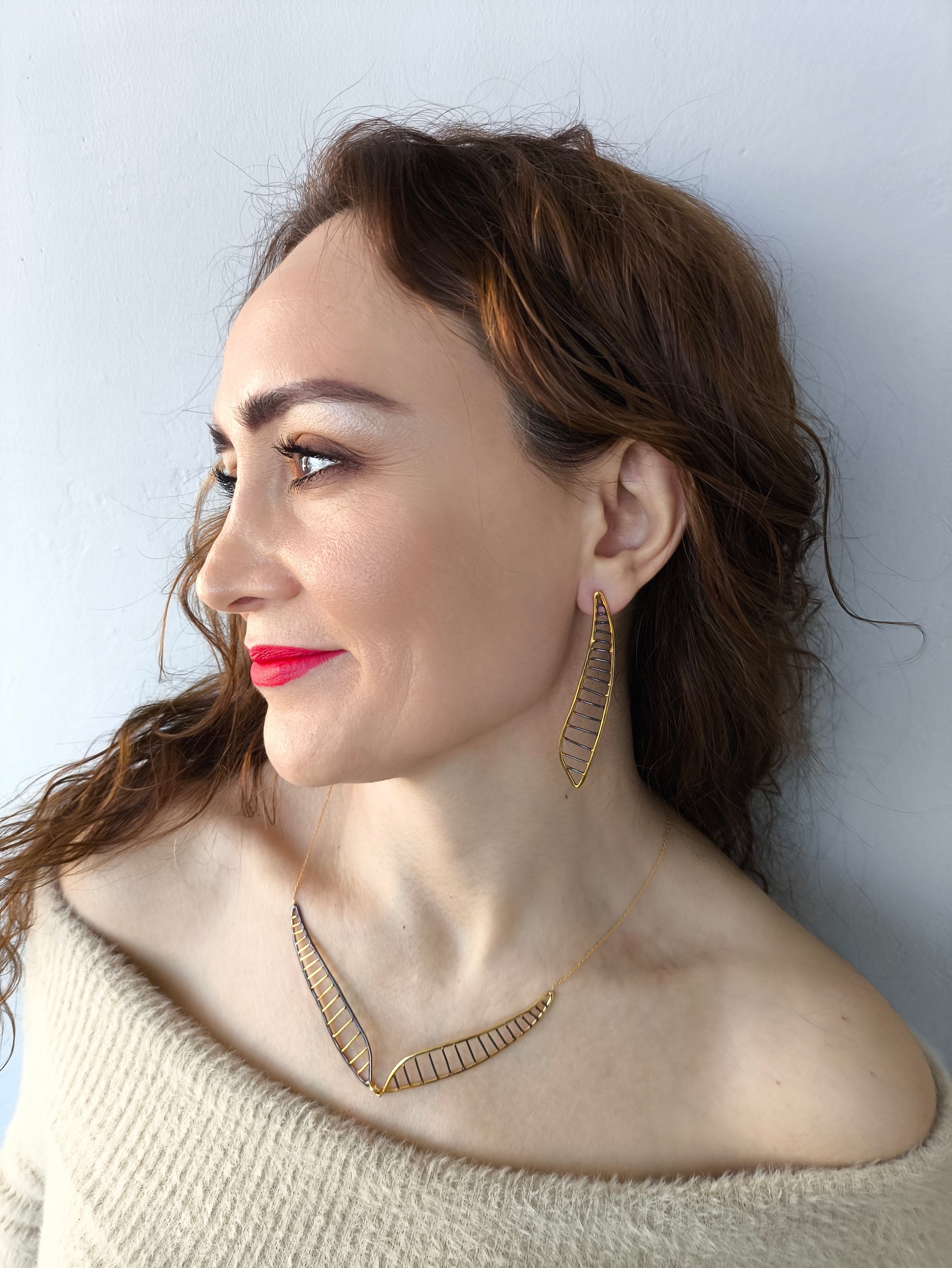 gümüş benzersiz küpe takımı - DNA ilhamlı tasarım