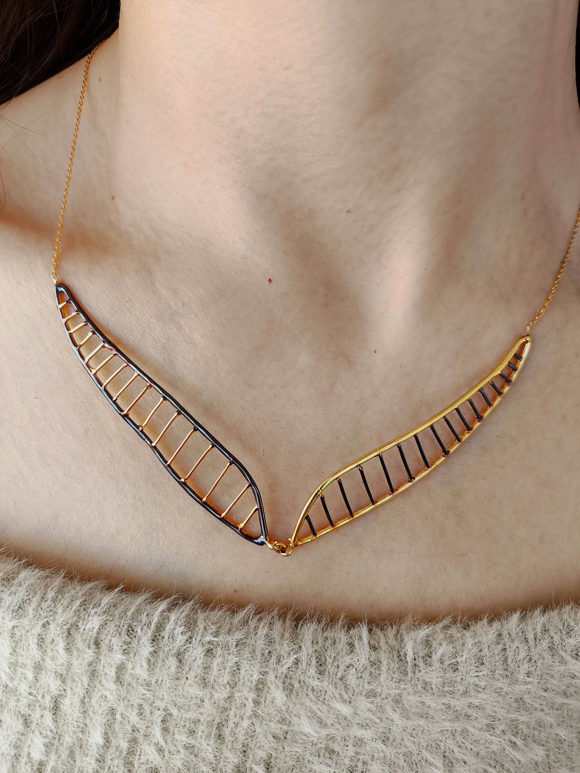 gümüş benzersiz kolye - DNA ilhamlı tasarım