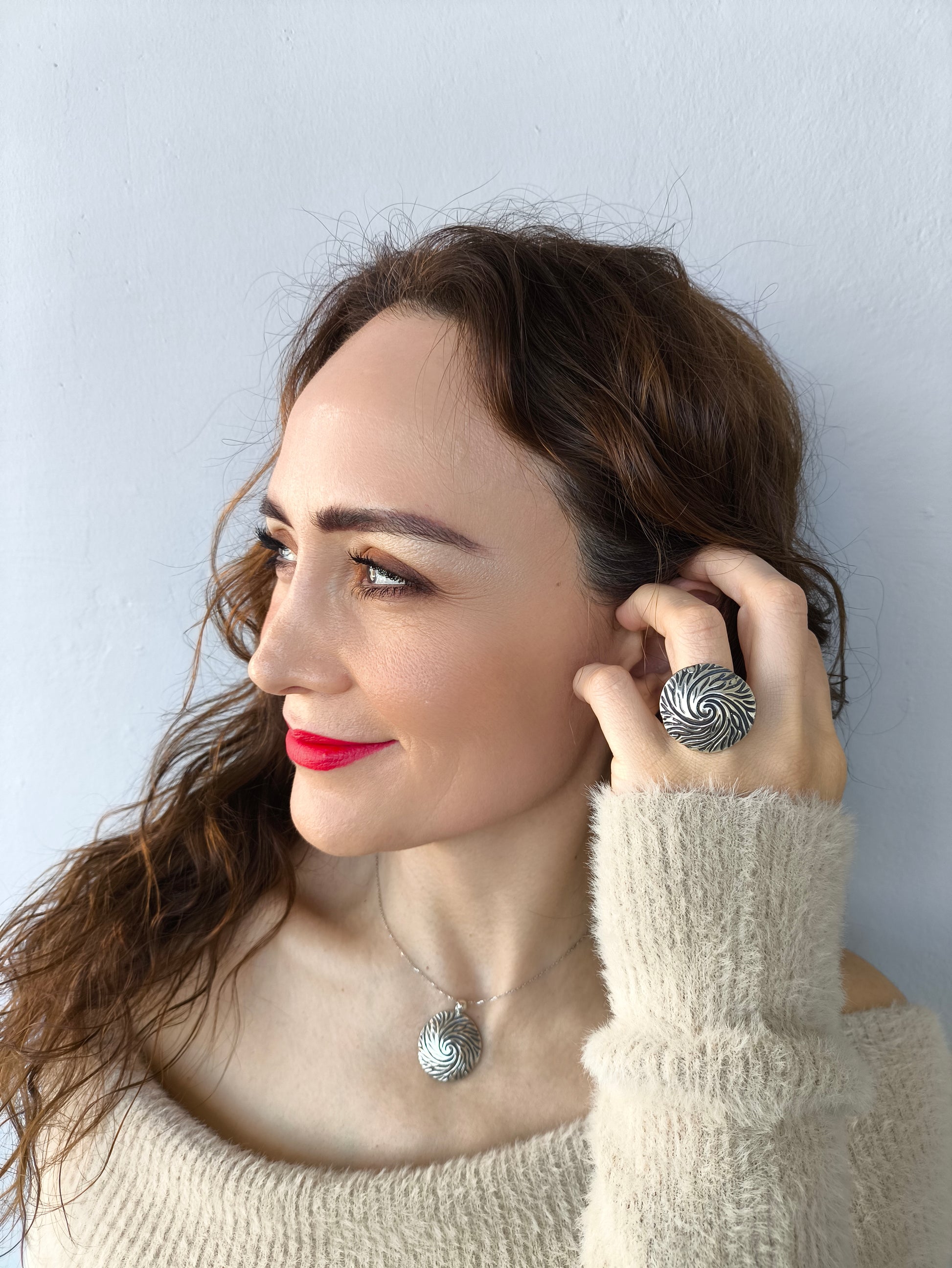 toprak ana kolye - el yapımı köklenme sembolü gümüş takı