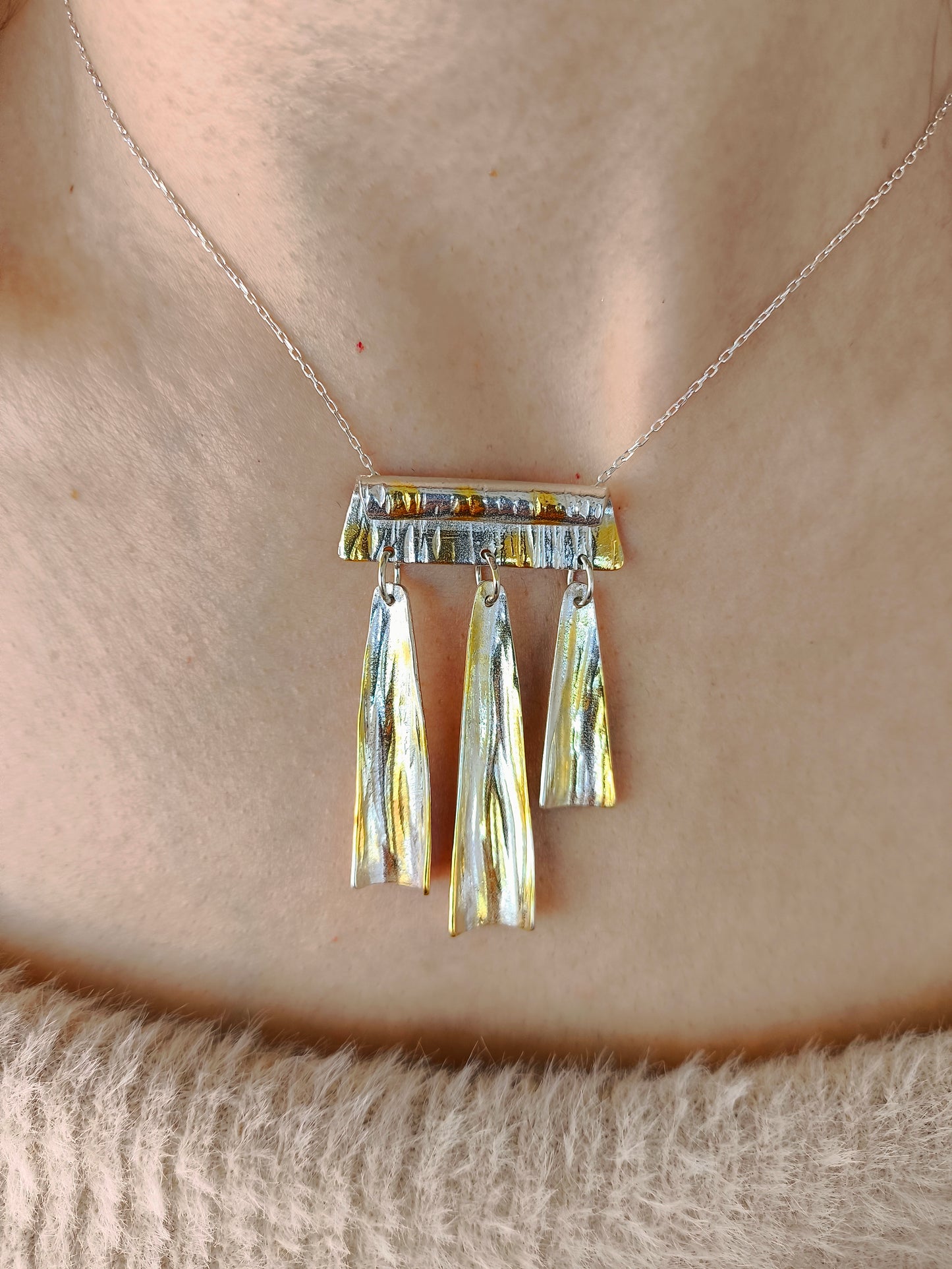 şelale kolye - doğadan ilham alan gümüş ve altın tasarım takı