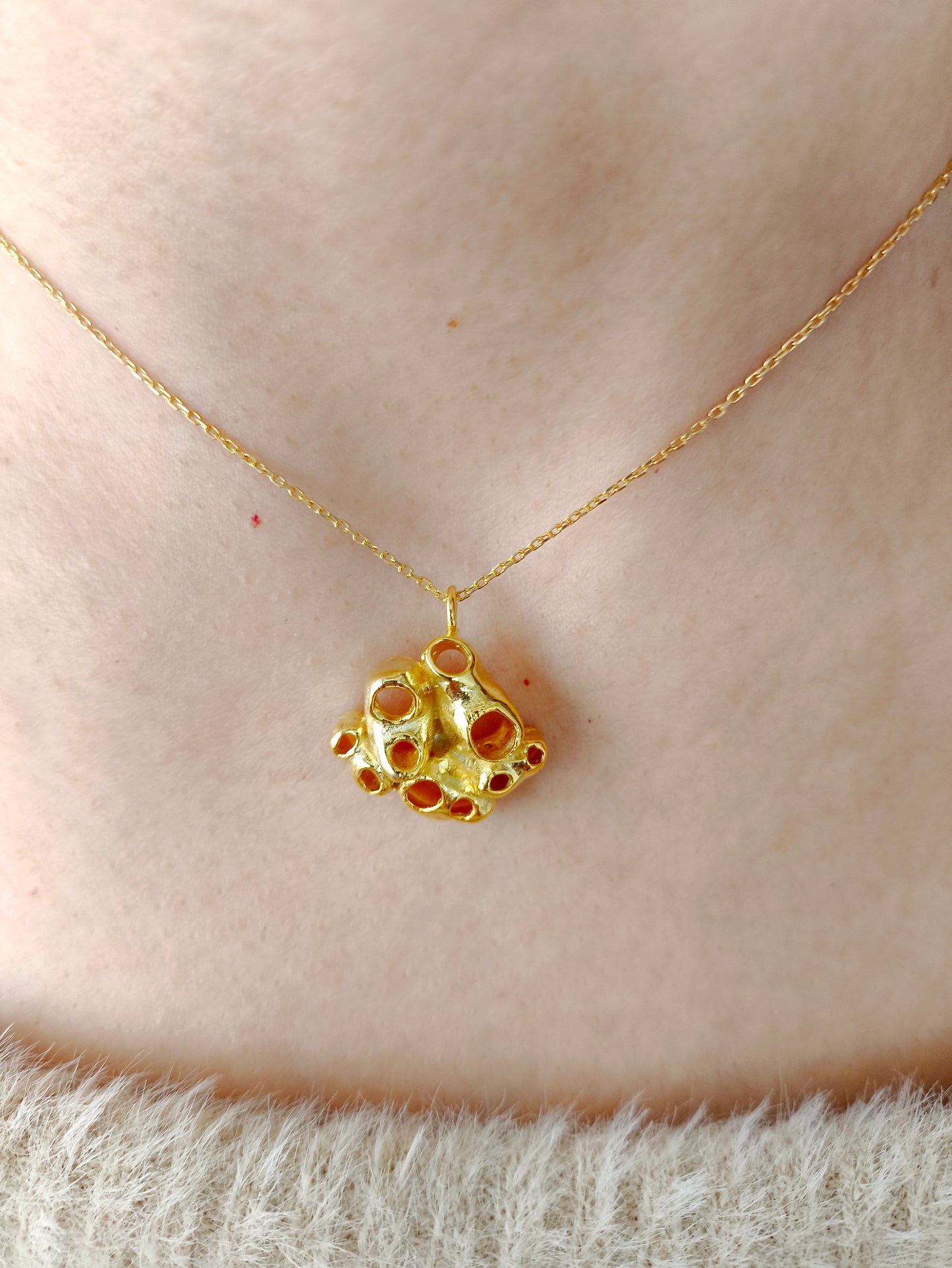 amorf kolye - tulumlulardan ilham alınmış organik formlu gümüş takı