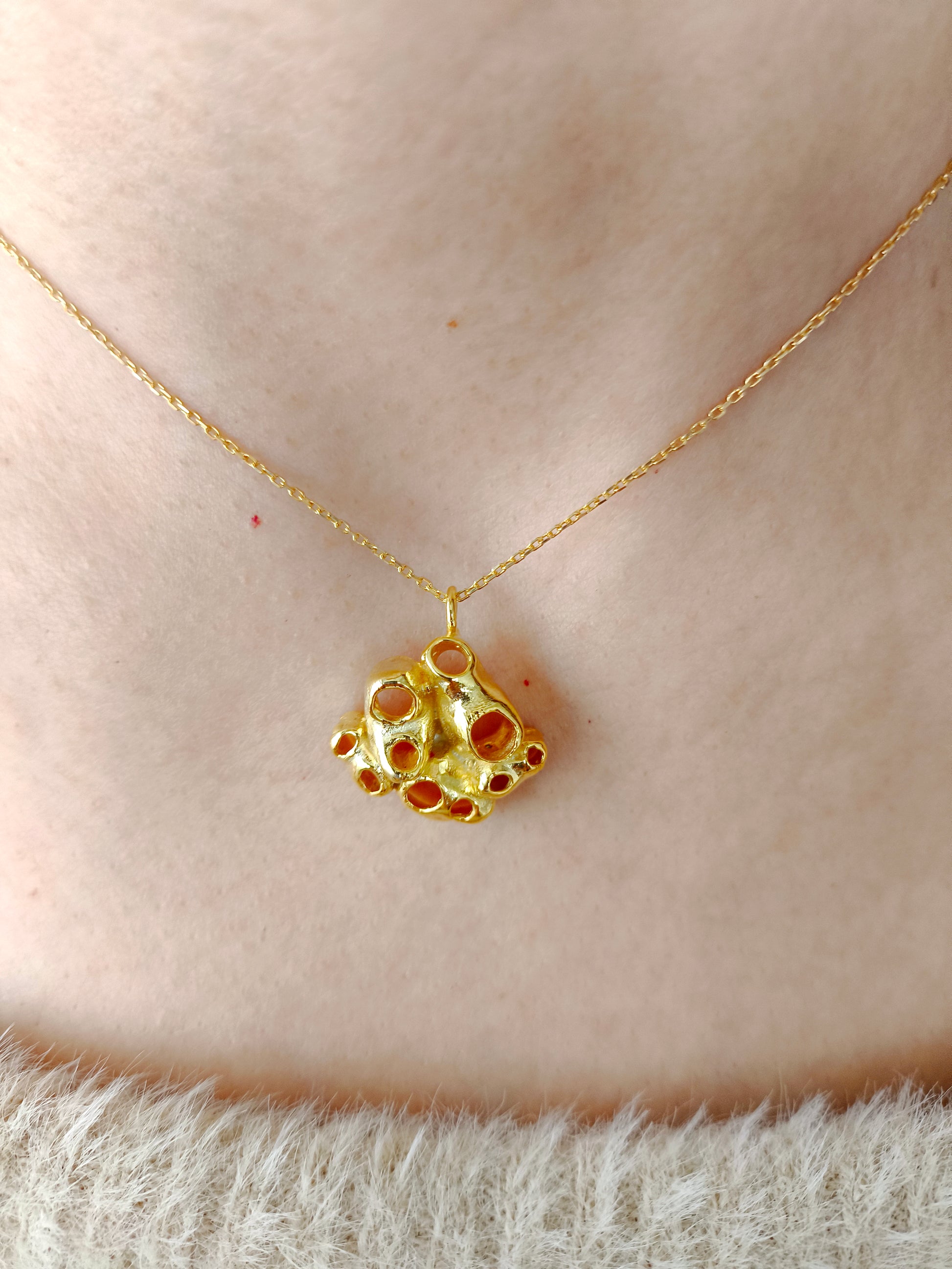 amorf kolye - tulumlulardan ilham alınmış organik formlu gümüş takı