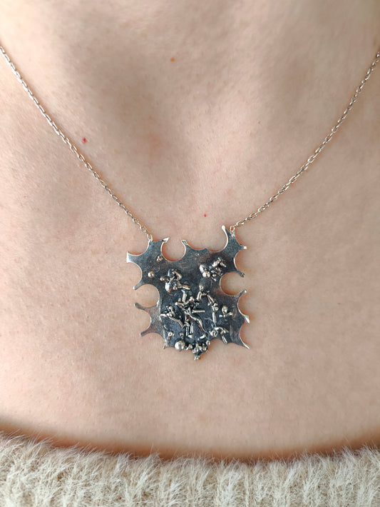 insan halleri kolye – 925 ayar gümüş, pozisyon figürlü ve puzzle formlu anlamlı tasarım