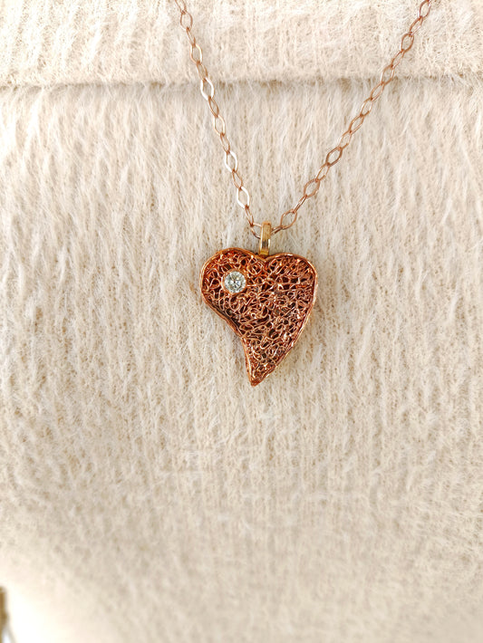 kalbindeki ışık kolye - rose altın kaplama kalpli zirkon taşlı