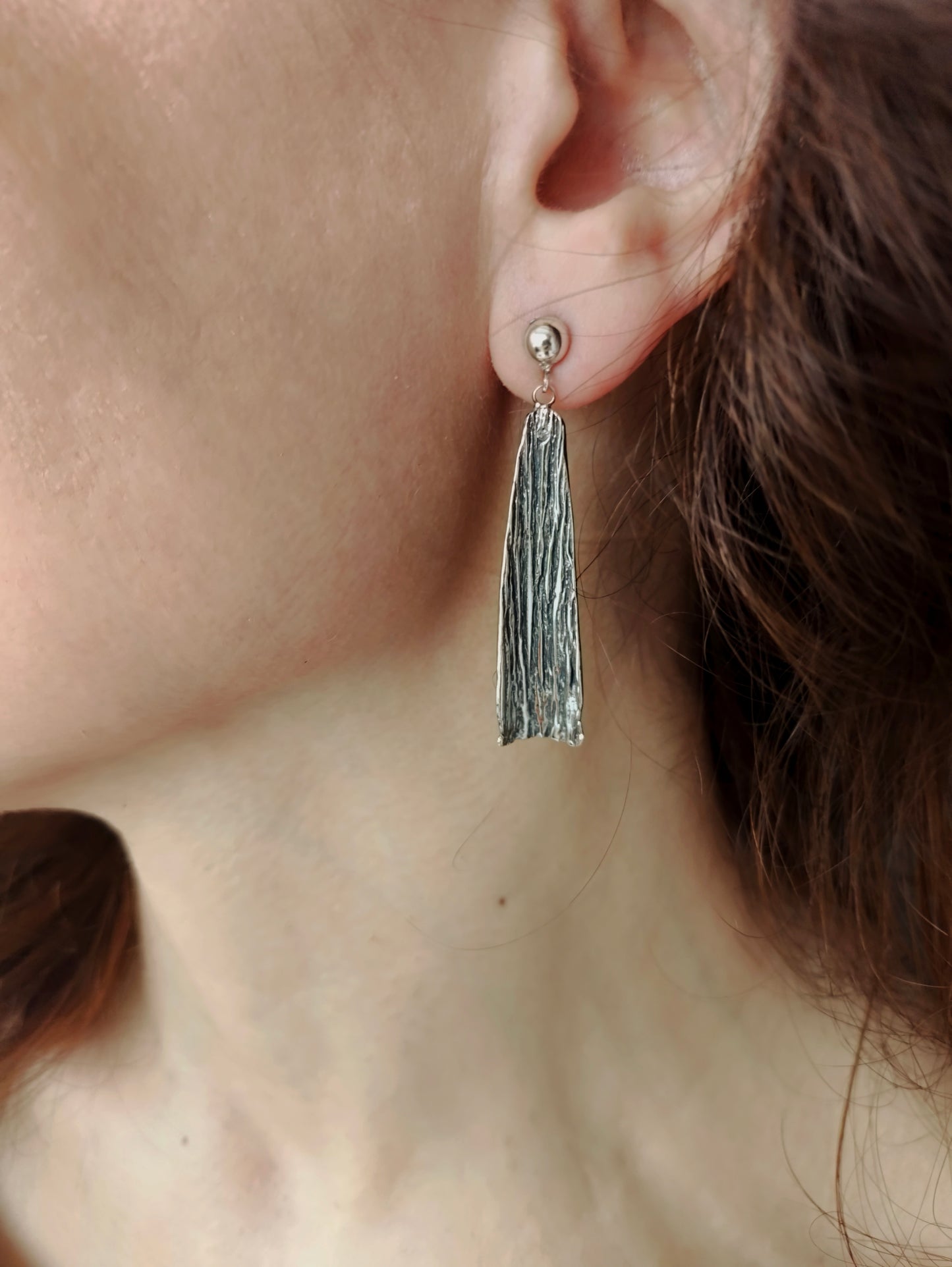 Su İzi | Büyük Boy| Gökkuşağı, Gümüş ve Altın Dokunuşlu | Doğadan İlham Alan Tasarım Küpe