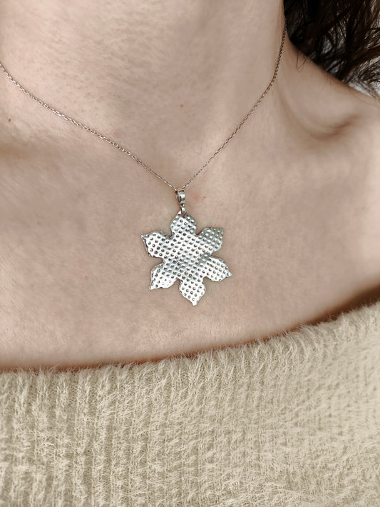 6 yapraklı çiçek kolye – 925 ayar gümüş spiritüel denge ve merkezlenme sembol