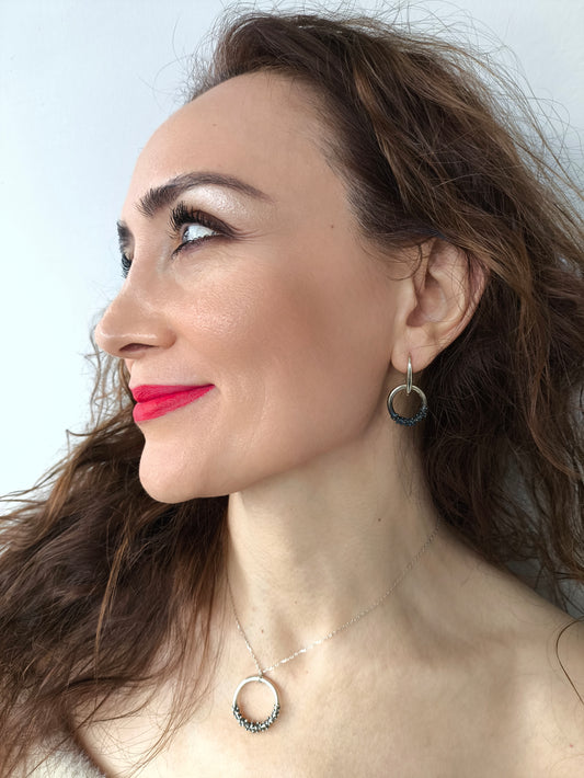 tanem kolye orta boy - sade ve zarif tasarım