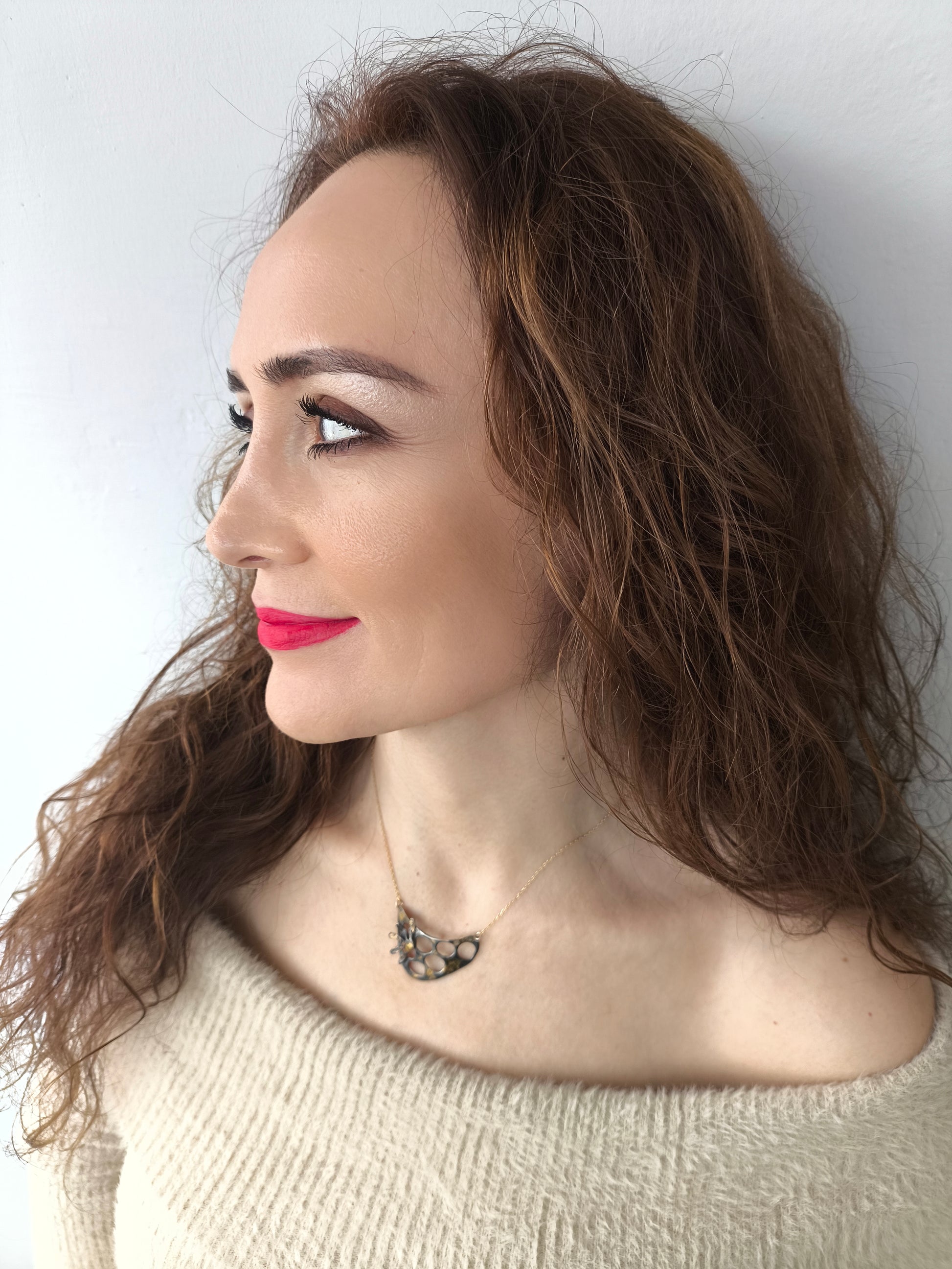 el yapımı gümüş petek kolye - altın kaplama - arıdan ilham alan tasarım