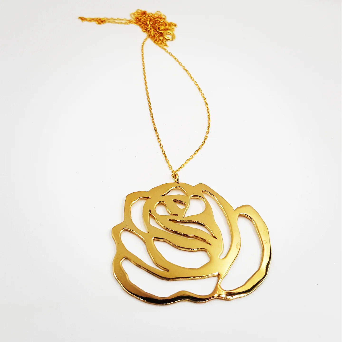 gül desen kolye – 22k altın kaplama yüksek frekanslı takı