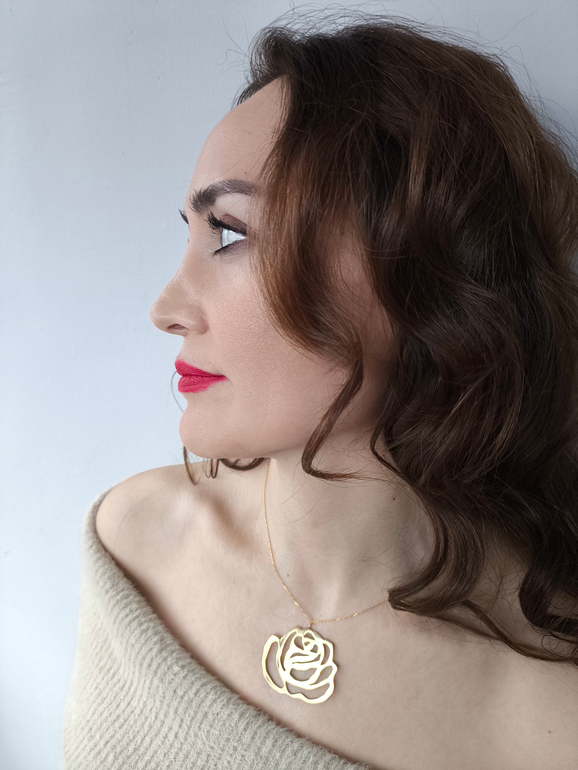 gül desen kolye – 22k altın kaplama yüksek frekanslı takı