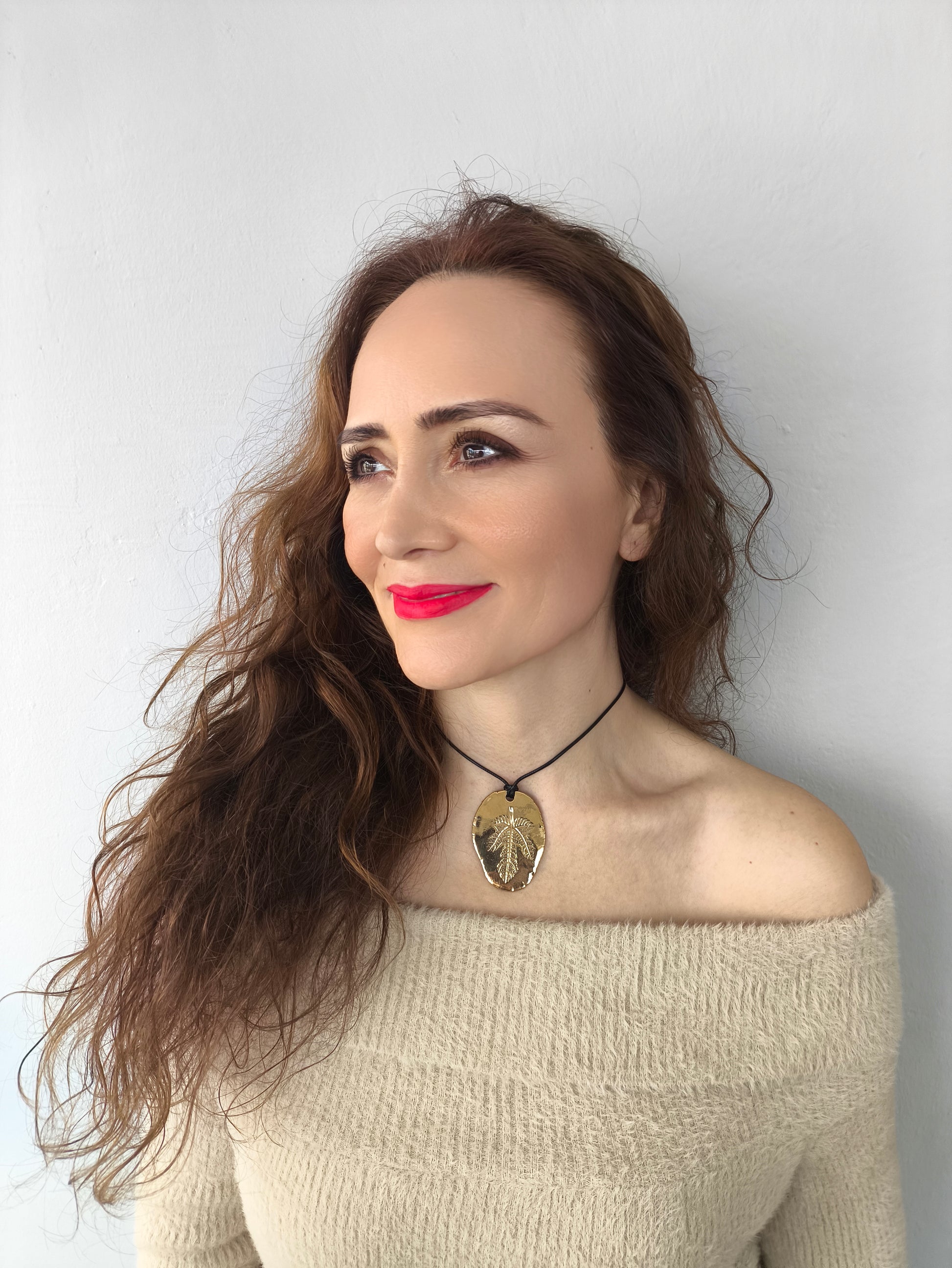 çınar yaprağı desenli kolye – bronz doğal baskı güçlü sembol