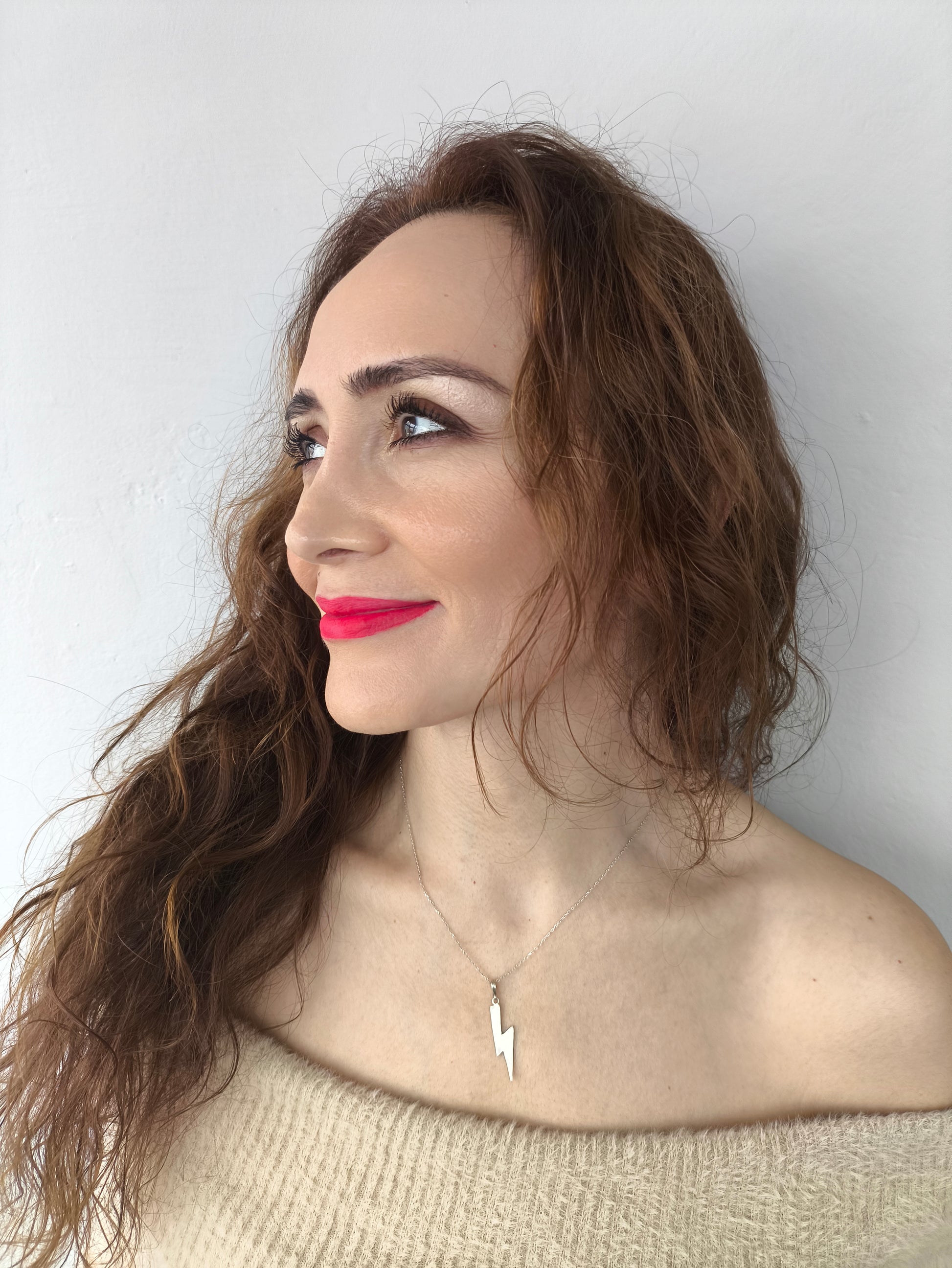 şimşek kolye – 925 ayar gümüş ilahi güç sembolü spiritüel tasarım